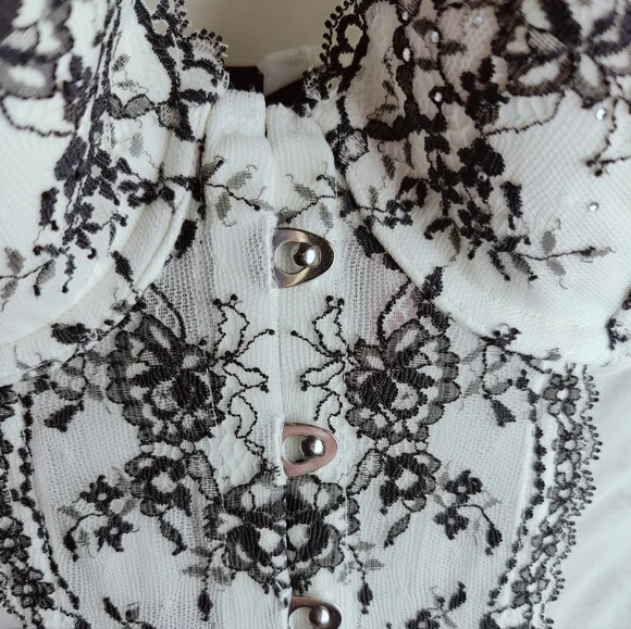 Victoria's Secret Y2K White Black Lace Corset Metal Hardware Front Closure, 34C